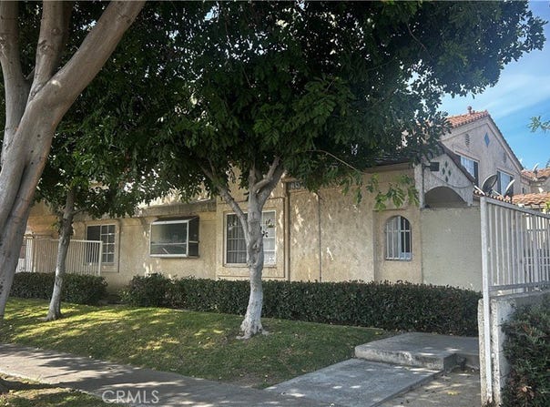13949 Arthur Avenue, Paramount, CA 90723