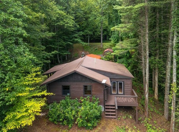 5 Hyacinth Lane, Sylva, NC 28779