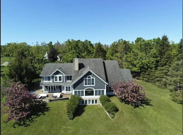 2286 Pinecrest, Harbor Springs, MI 49740