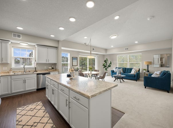1427 34th Avenue SW, Altoona, IA 50009