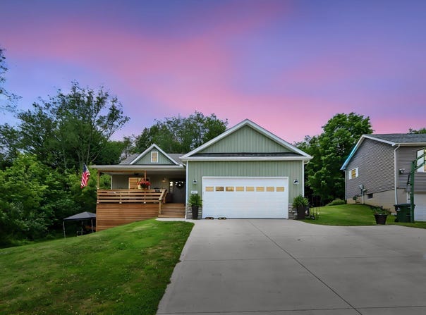 421 Mcintosh Drive, Howard, OH 43028
