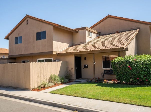 10525 Royal Oak, Stanton, CA 90680