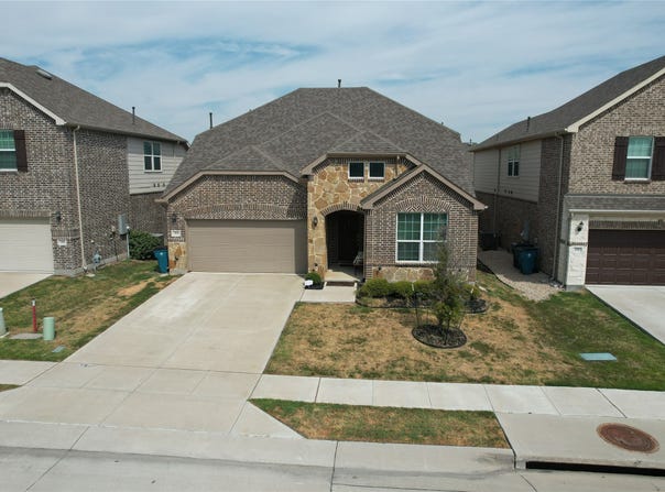375 Meredith Drive, Fate, TX 75087