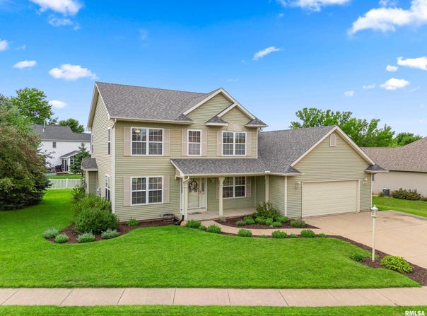 309 KNOLLAIRE Drive, Metamora, IL 61548