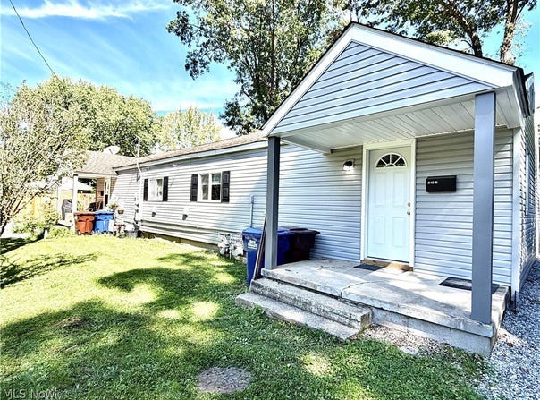 810 Newton Drive, Newton Falls, OH 44444