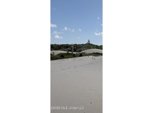 C J Fisher Drive, Vicksburg, MS 39180