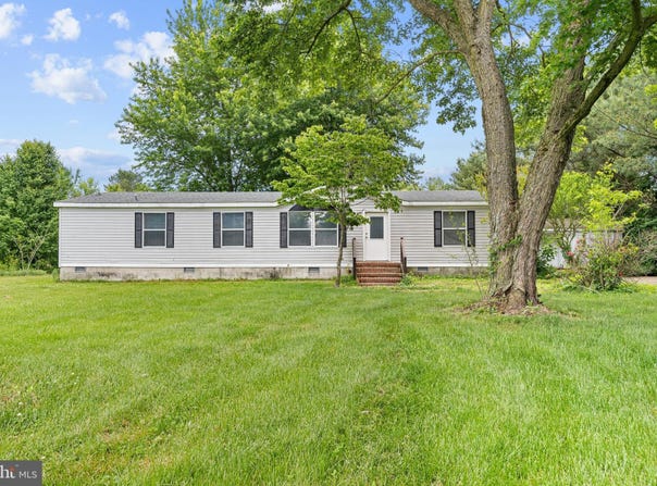 35383 DANNYS Drive, LAUREL, DE 19956