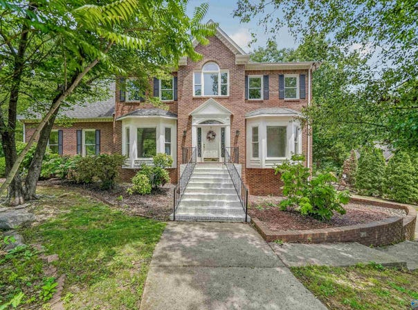 10001 SE Covington Drive, Huntsville, AL 35803