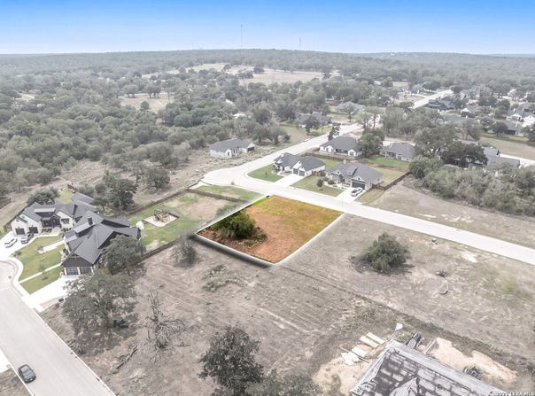 117 Ash Parkway, La Vernia, TX 78121