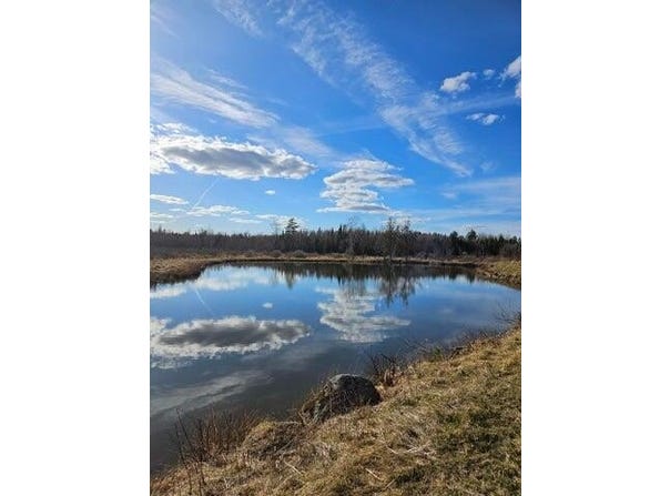 1075 Sunset Avenue, Glenburn, ME 04401