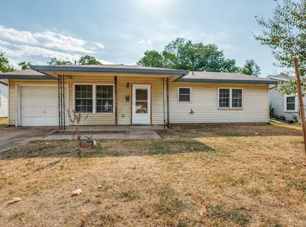 1024 Harris Drive, Euless, TX 76039