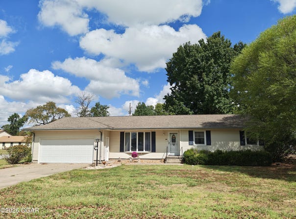 1200 E 17th Street, Lamar, MO 64759