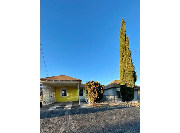 900-902 W El Paso St, Marfa, TX 79843