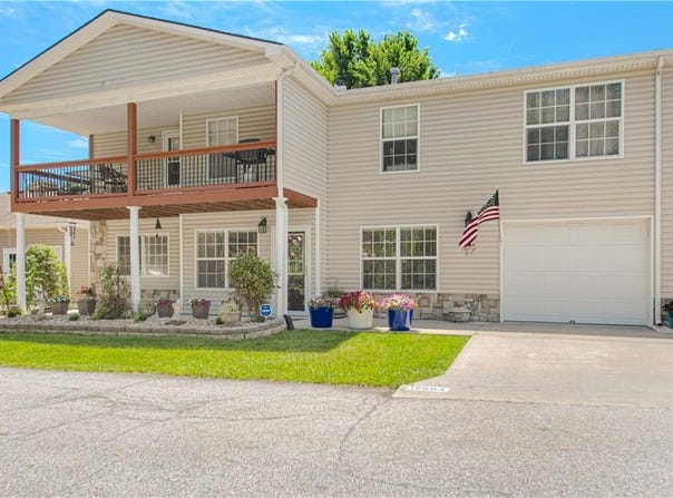 12804 E 48th Street, Independence, MO 64055