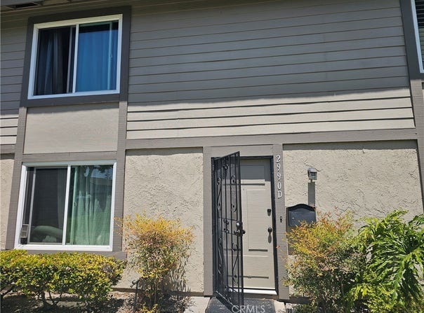 2990 Bradford, Santa Ana, CA 92707
