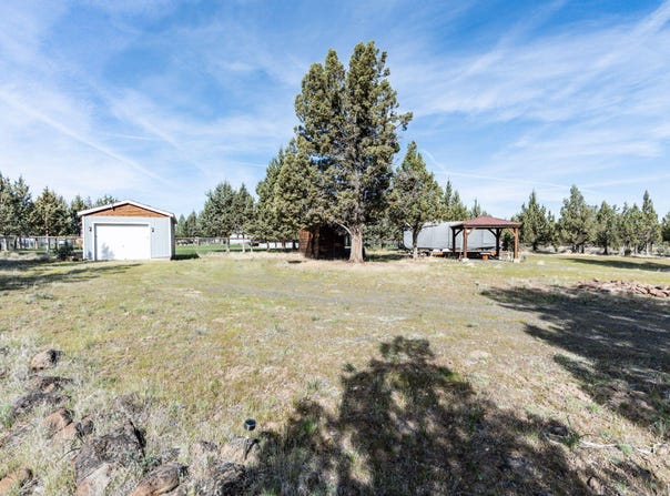 SW Drake Drive, Culver, OR 97734