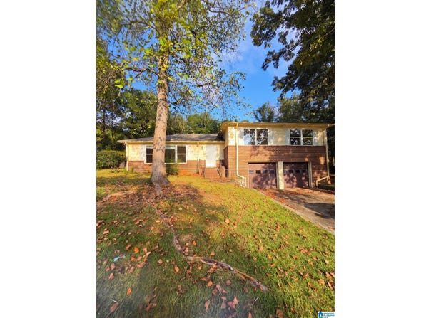 2349 3RD PLACE, CENTER POINT, AL 35215