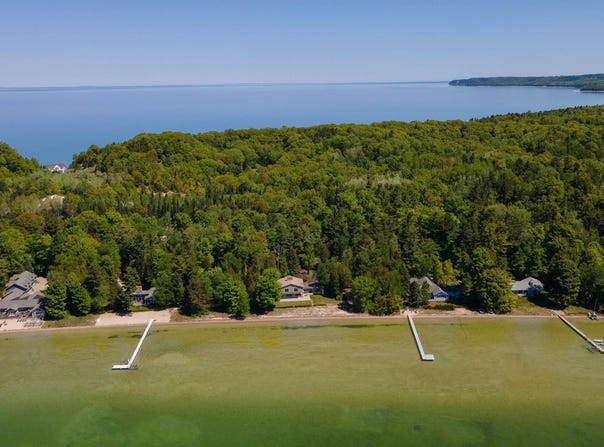 5254 N Manitou Trail, Leland, MI 49654