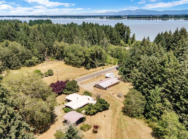 26104 JEANS Rd, Veneta, OR 97487