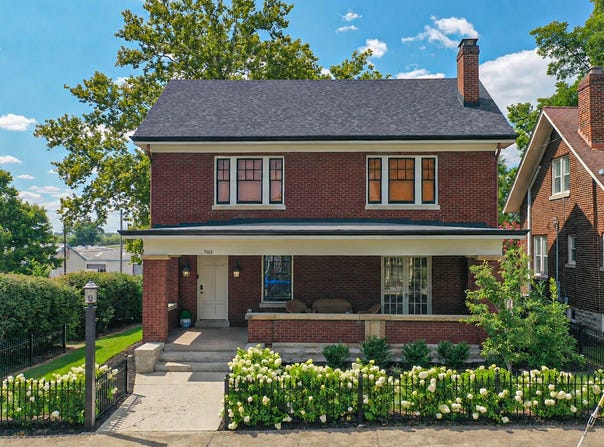 703 Main Street, Paris, KY 40361