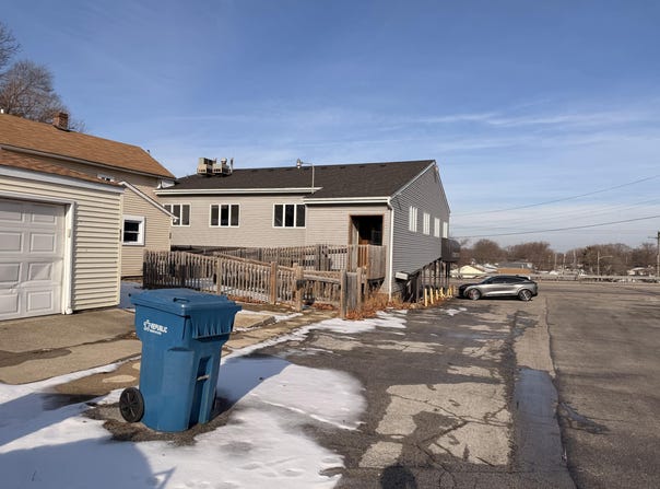 315 E Ridge Road, Griffith, IN 46319