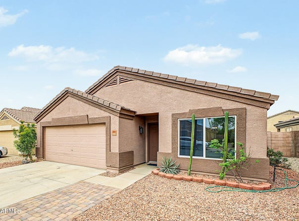 9017 W AVALON Drive, Phoenix, AZ 85037