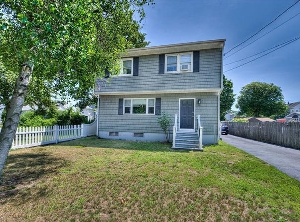 16 Arlington Ave, Warren, RI 02885