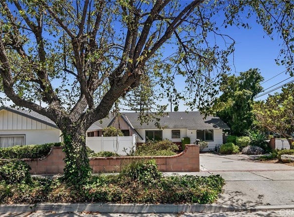 4 Mansfield Lane, Camarillo, CA 93010