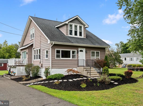 719 OLD WHITE HORSE Pike, ATCO, NJ 08004