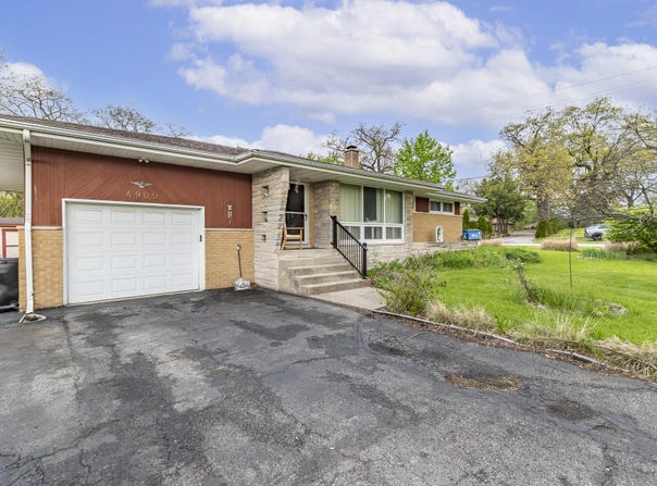 4900 Arthur Street, Gary, IN 46408