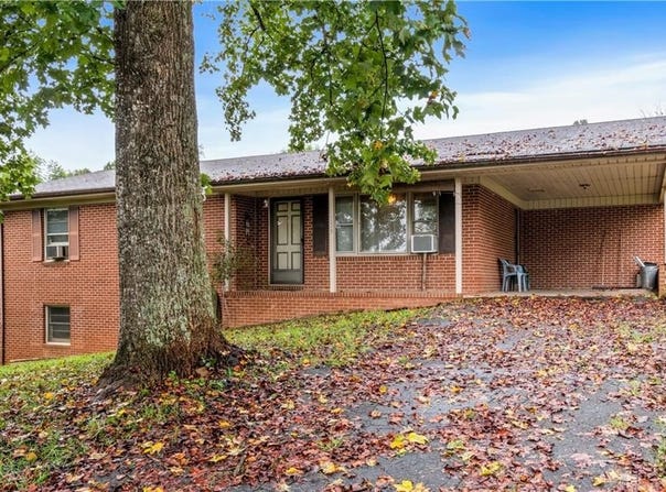 139 Duke Road, Mount Airy, NC 27030