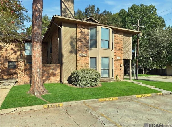 2051 S Brightside View Dr, Baton Rouge, LA 70820