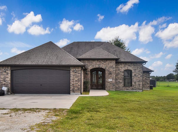 120 Gist Rd, Vidor, TX 77662