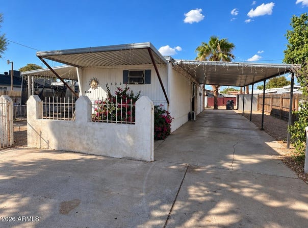 2622 E SANDRA Terrace, Phoenix, AZ 85032