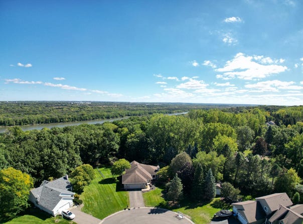 8023 Delano Court, Inver Grove Heights, MN 55076