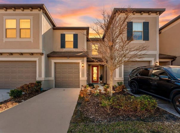 31607 BLUE PASSING Loop, WESLEY CHAPEL, FL 33545