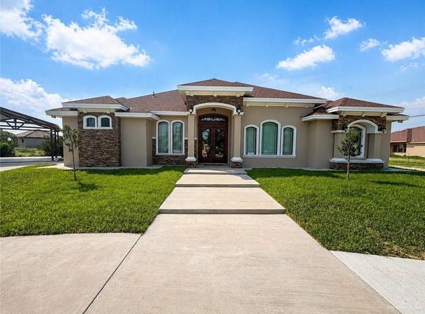 1621 E Agualeguas Street, Roma, TX 78584