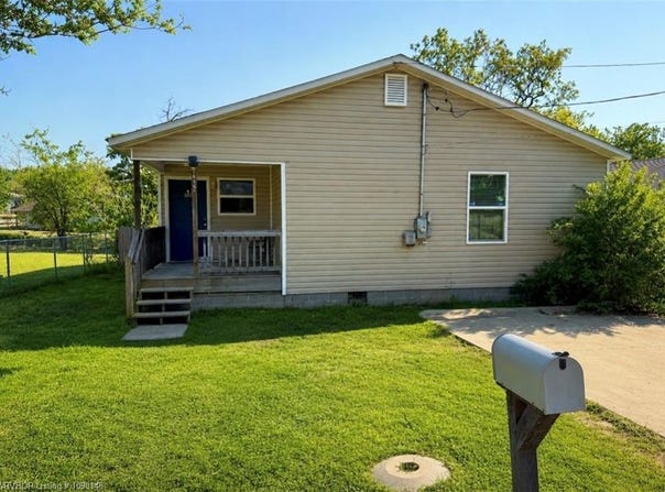 1615 S U ST, Fort Smith, AR 72901