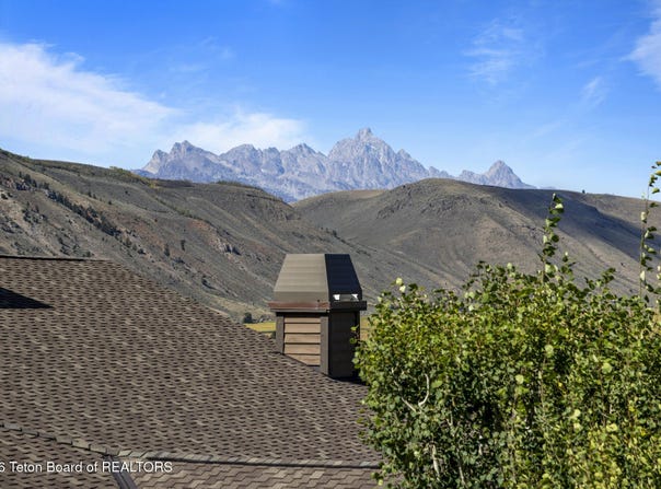 552 SNOW KING Road, Jackson, WY 83001