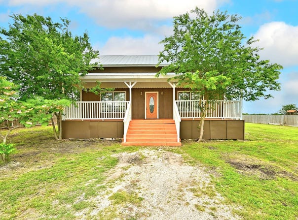 320 Sunset Ridge Rd, Maxwell, TX 78656