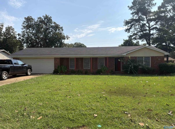 1210 Arbor Avenue, Decatur, AL 35601
