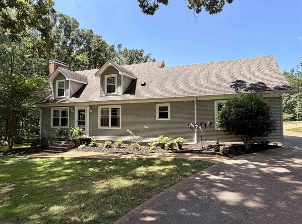 835 TWIN VIEW Cir, Selmer, TN 38375-6018