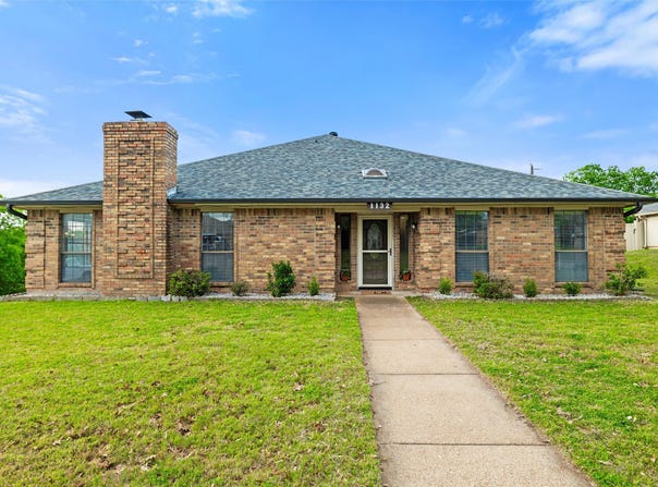 1132 Trinity Drive, Benbrook, TX 76126