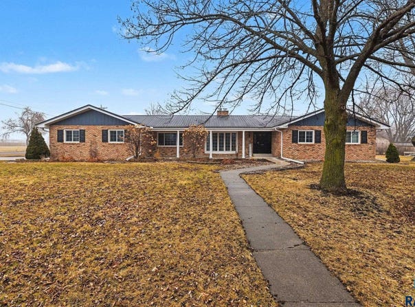 801 6th Ave, Pipestone, MN 56164