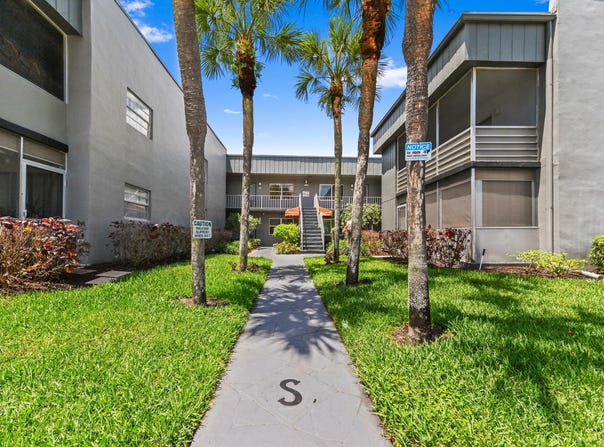 908 Normandy, Delray Beach, FL 33484