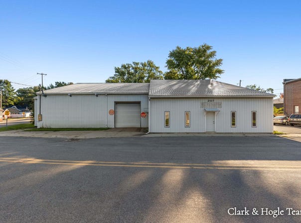 207 Water Street, Lyons, MI 48851