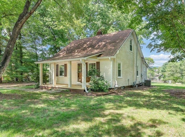 1209 BISHOP Road, Blacksburg, VA 24060