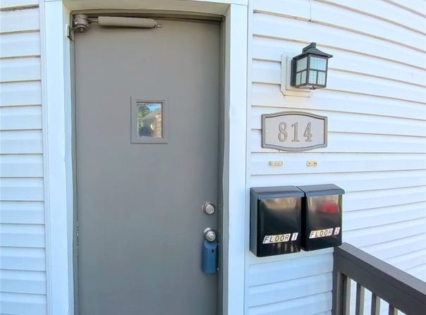 814 McCandless Avenue, Lawrenceville, PA 15201