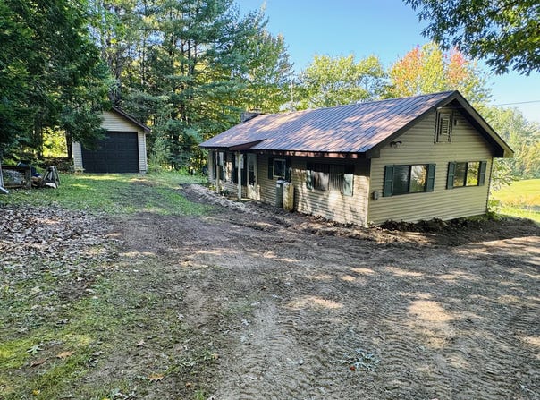 9151 E Northshore Dr, Sault Ste Marie, MI 49783