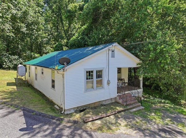 24 Dawnview Drive, Whittier, NC 28789